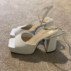 Modatope size 7 shoes